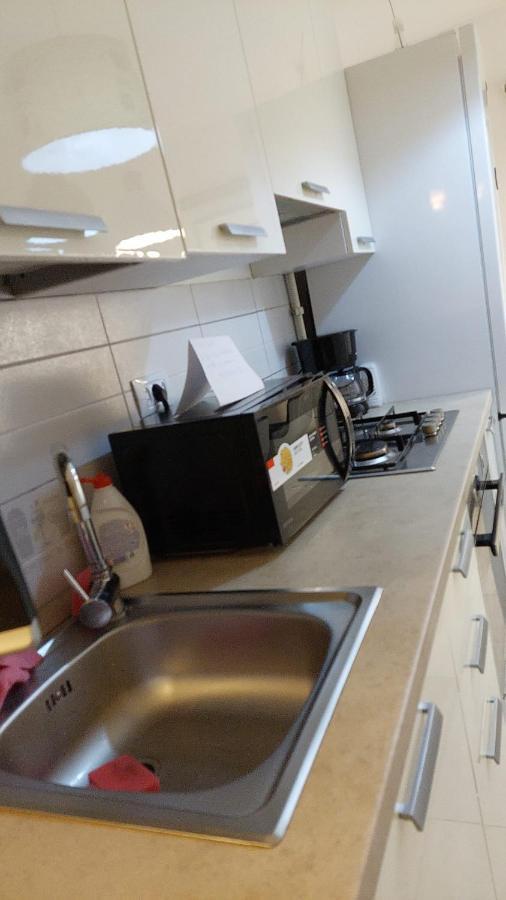 Lexy'S Apartment Брашов Номер фото